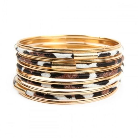 Riah Fashion Leopard and Gold Tone Bangle Set Faux Leather NWT - Picture 1 of 4